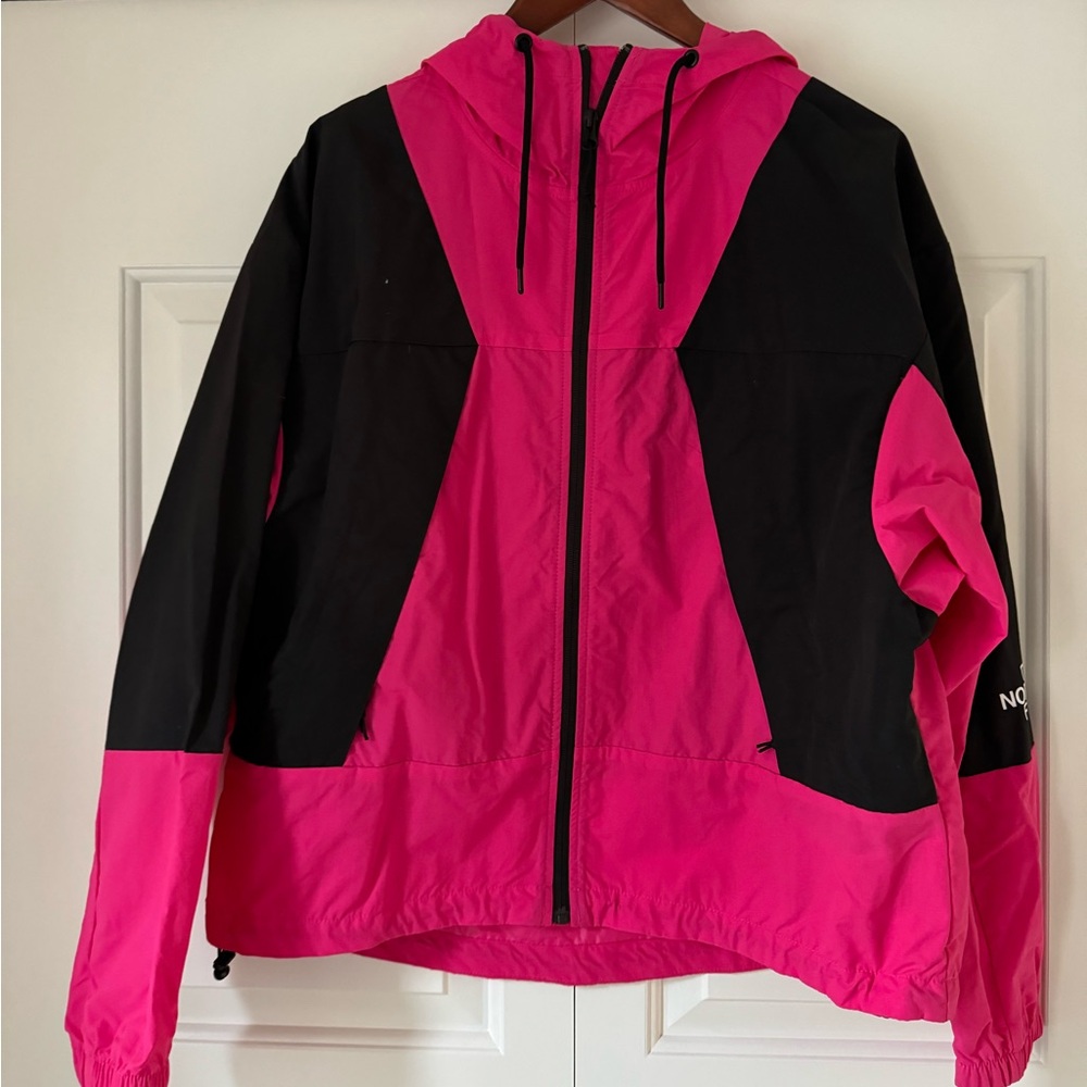 The North Face Windbreaker NWOT